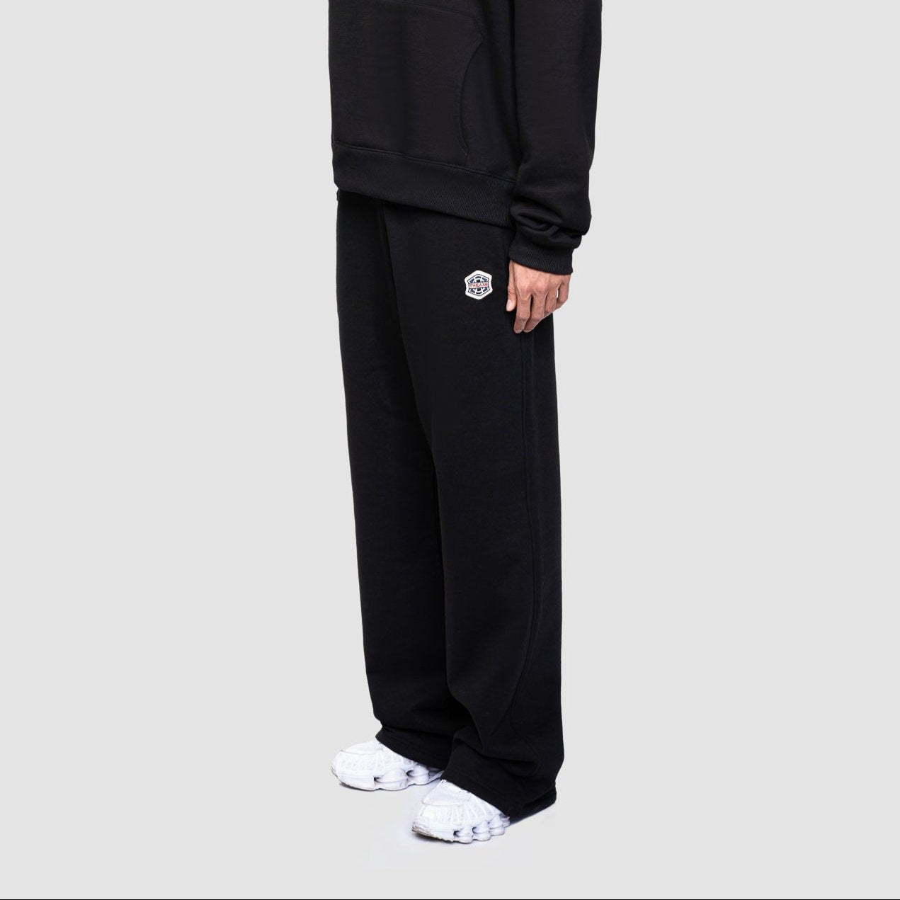 DNA PATCH TRACKPANTS - BLACK